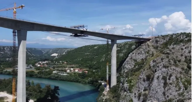 Napukao tek izgrađeni most u Hercegovini