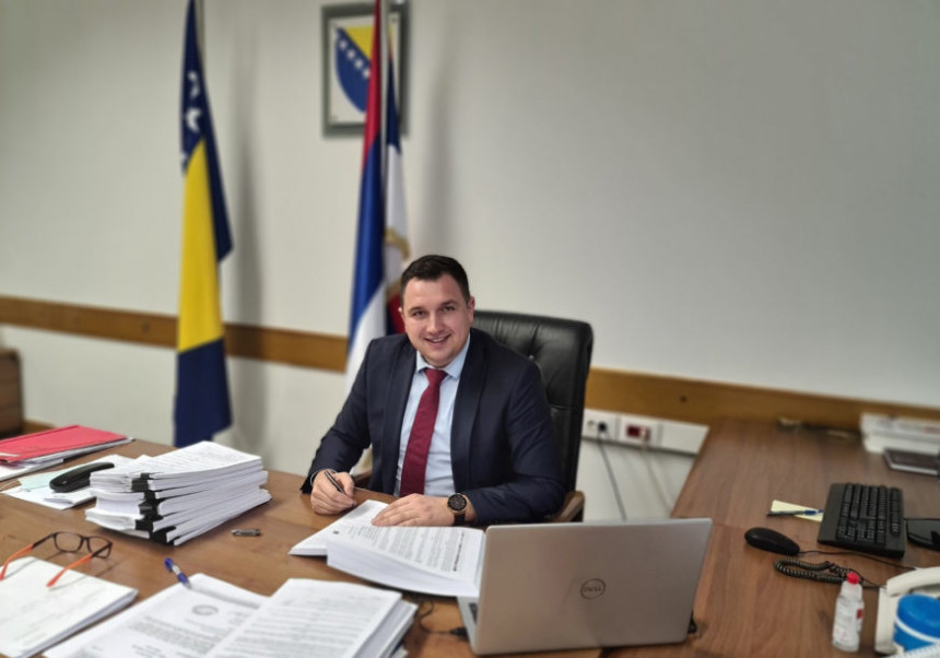 Brojne zloupotrebe u vrijeme Lučićevog mandata u ministarstvu