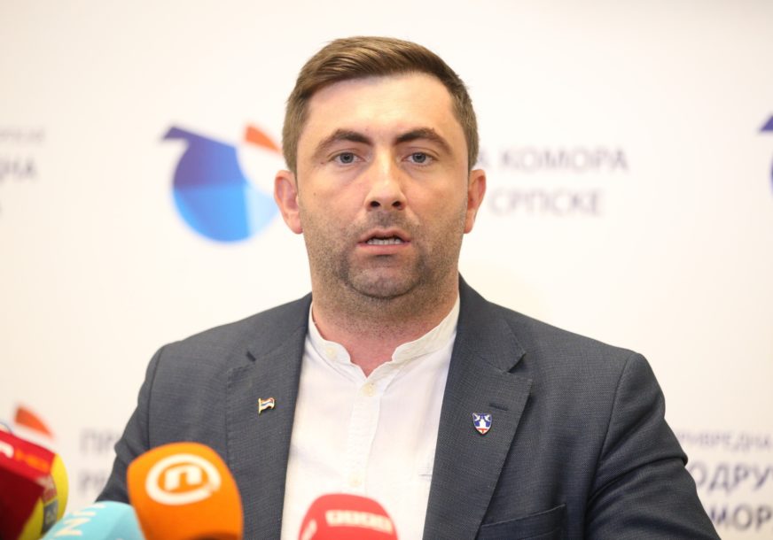 “Dodik vlada godinama jer u opoziciji imamo trojance” Petrović o sukobu s partijskim kolegama iz SDS