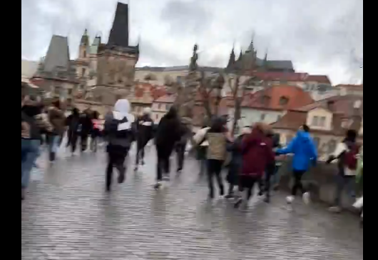 U centru Praga došlo je do potezanja oružja, ima mrtvih i ranjenih