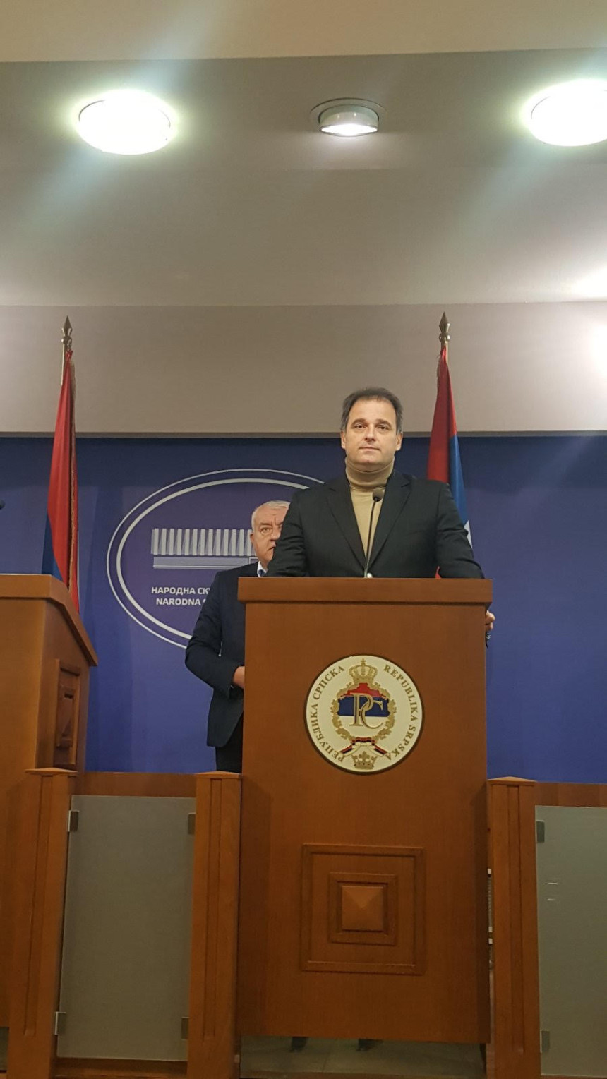 Vlast ruši ugled Narodne skupštine Republike Srpske