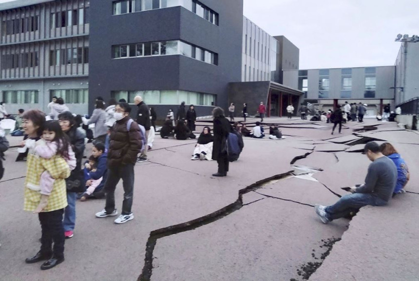 Opšta katastrofa u Japanu, cunami prijeti Rusiji