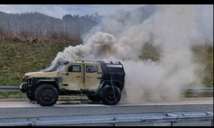 Zapalio se „Vihor“, borbeno vozilo MUP RS