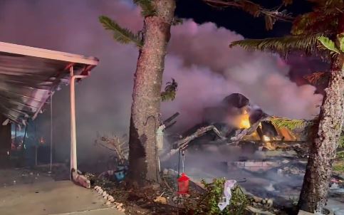  Srušio se avion na Floridi: Požar sve guta, ima mrtvih