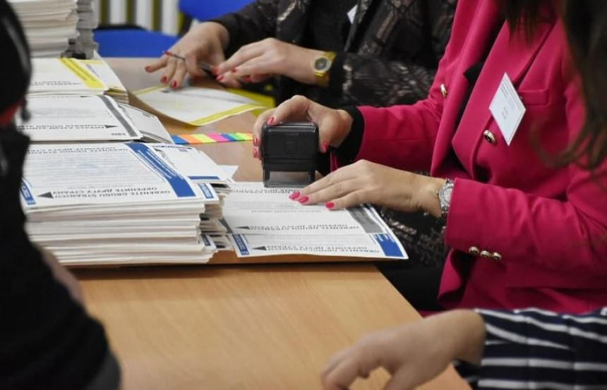 Predsjednici biračkih odbora ne smiju biti članovi stranaka, kraj i za predstavnike „fiktivnih“ stranaka