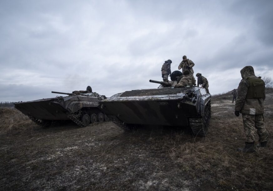  Ukrajina bi mogla dobiti oružje iz SAD za manje od sedmicu dana