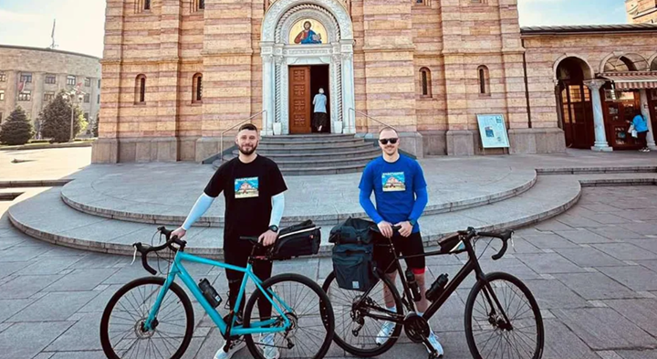 Milan i Damjan iz Banjaluke biciklima krenuli na hodočašće do Grčke