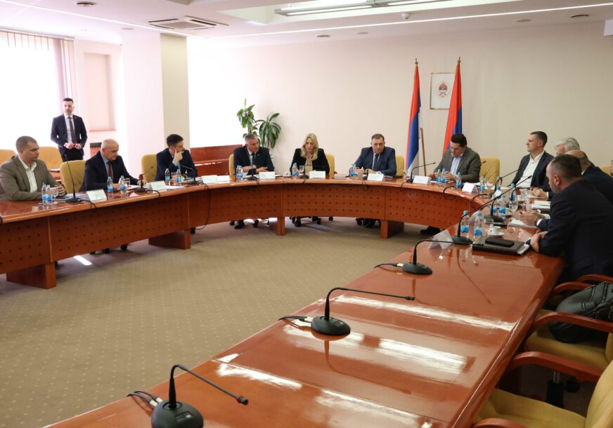 Počeo sastanak vladajućih partija u Srpskoj o Izbornom zakonu bez opozicije