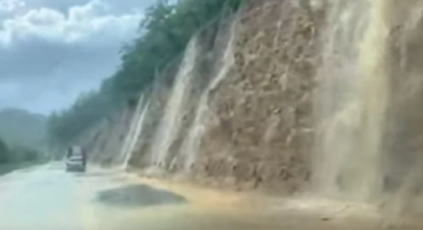 Nevrijeme stvorilo „vodopad“ kod Kosjerića (VIDEO)