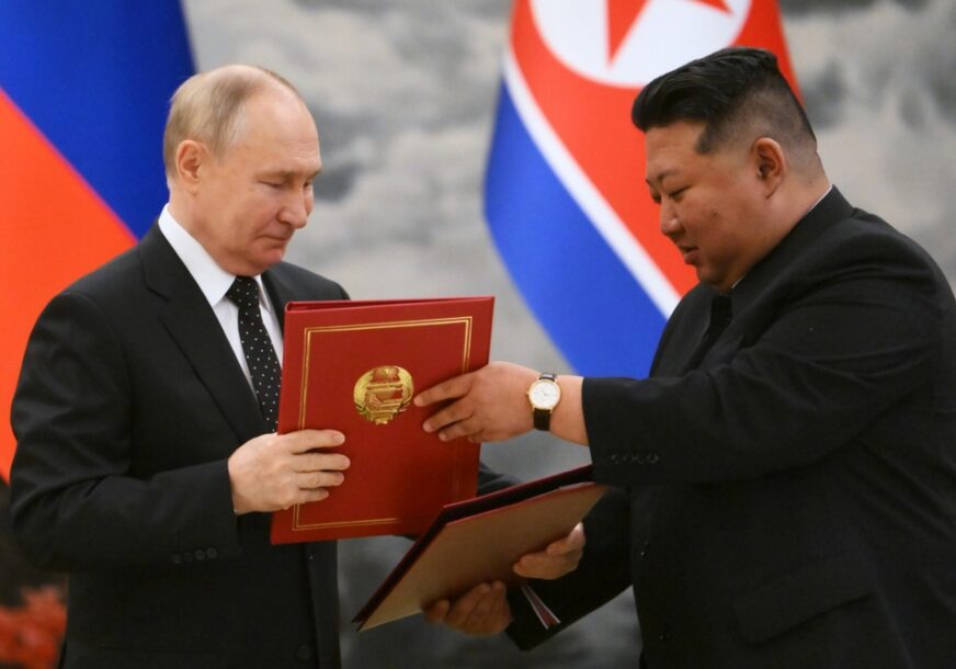 Na poklon dobio i 2 psa: Putin u Sjevernoj Koreji ODLIKOVAN ORDENOM Kim II Sunga