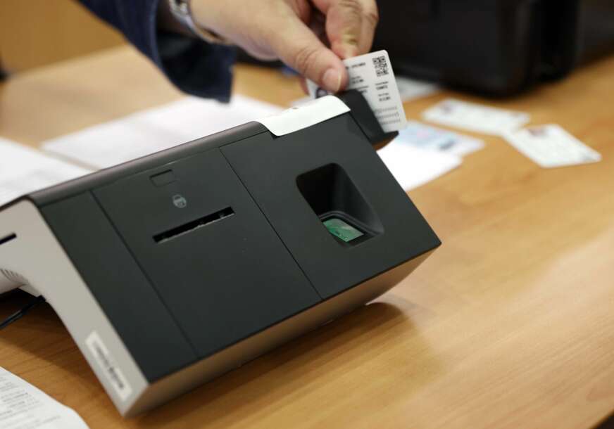 SKENERI I BIOMETRIJSKI OTISAK Da li će nove tehnologije na biračkim mjestima spriječiti krađe glasova