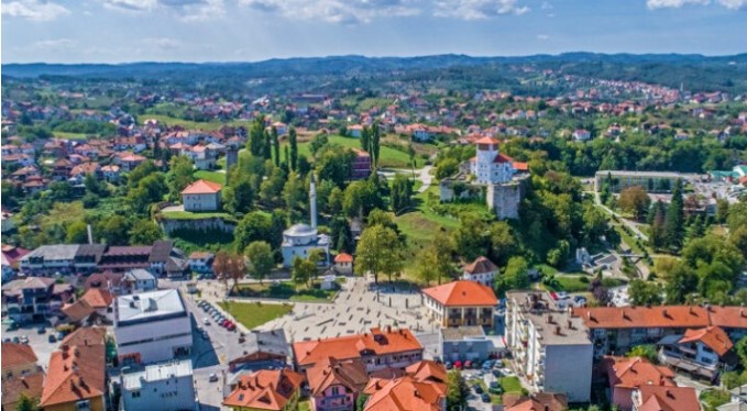 Grad na sjeveru BiH zovu privrednim čudom: Cijela Evropa ovdje kupuje dijelove za auta