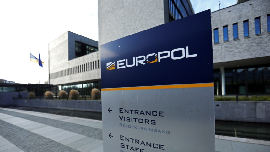 Evropol: Uhapšeno 13 kradljivaca luksuznih automobila