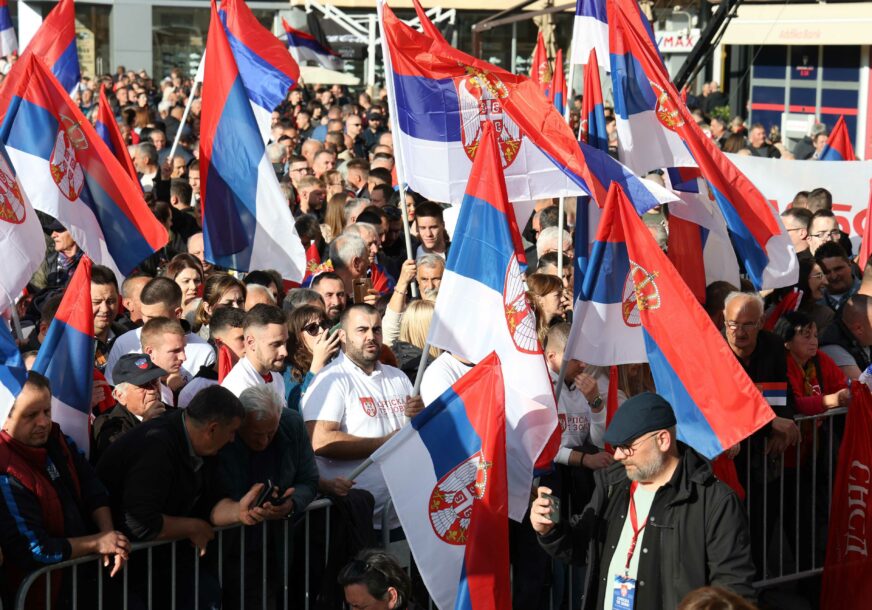 Patriotizam kao paravan za epsku pljačku: Šta se krije iza velikih riječi i busanja u grudi junačke?