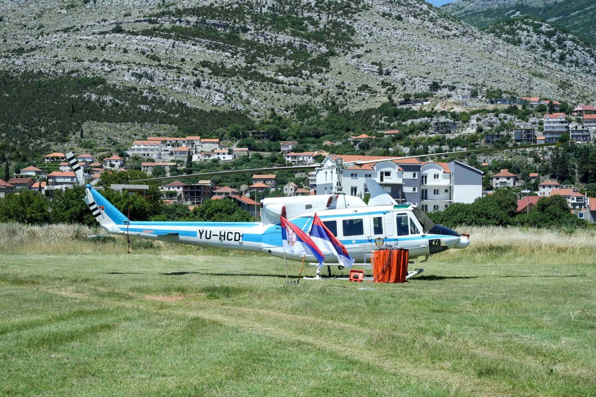 Prijeti izbijanje novih požara, helikopter iz Srbije „predaleko“ od BiH