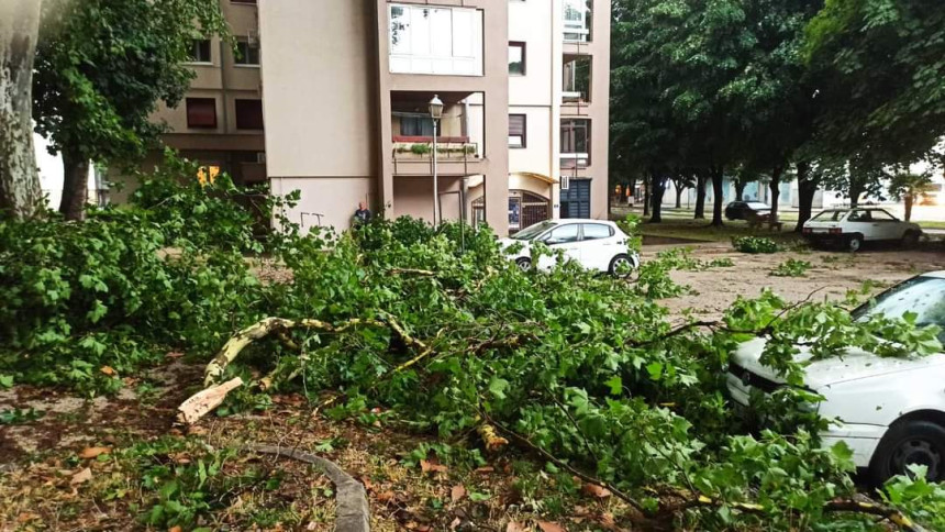 Olujno nevrijeme jutros pogodilo Trebinje