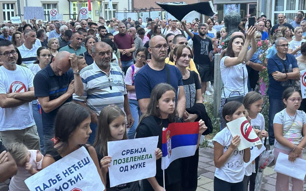 „Rudnika neće biti“: Protesti protiv iskopavanja litijuma održani u Valjevu, Ivanjici i Prijepolju