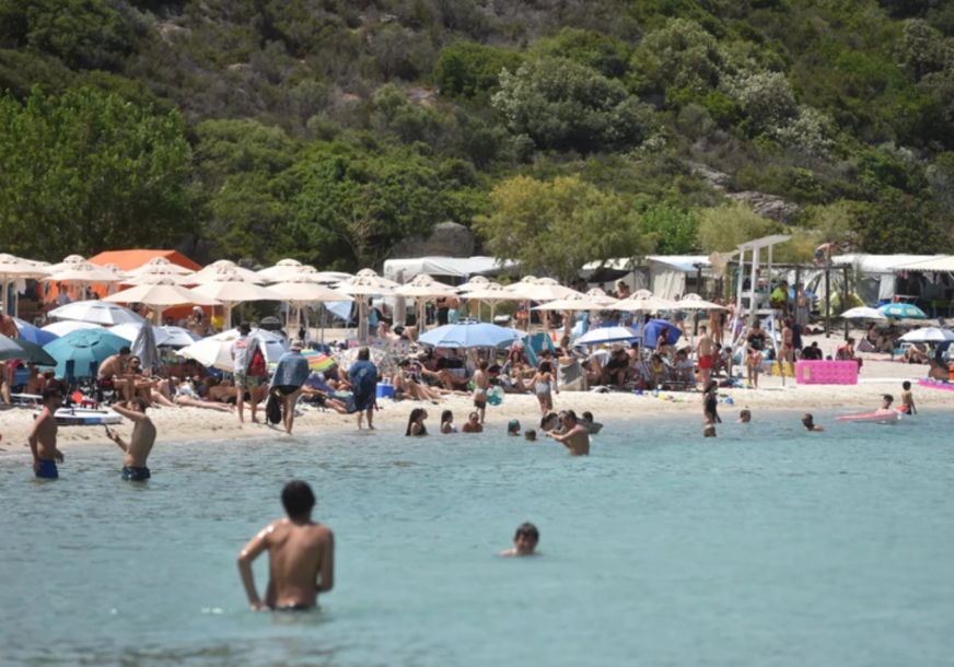 „OPET BIH GA IZUDARAO“ Oglasio se heroj koji je spasao djevojku silovanja na plaži