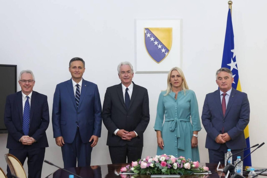 Trivić: Koga Dodik laže, sebe, narod ili Amerikance?!