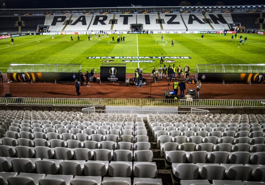 Skandal pred vječiti derbi: Huligani obili brave, upali na Partizanov stadion i uništili teren