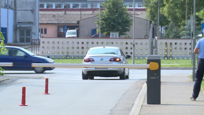 Banjalučki Kampus dobio novi parking sa BOLJOM KONTROLOM ULASKA uz POVEĆANU BEZBJEDNOST studenata i zaposlenih