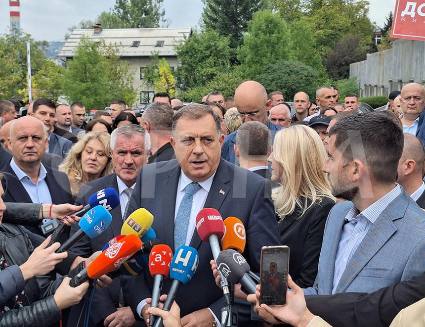 Dodik: Borjana Krišto se ponaša kao „nenavođena raketa“