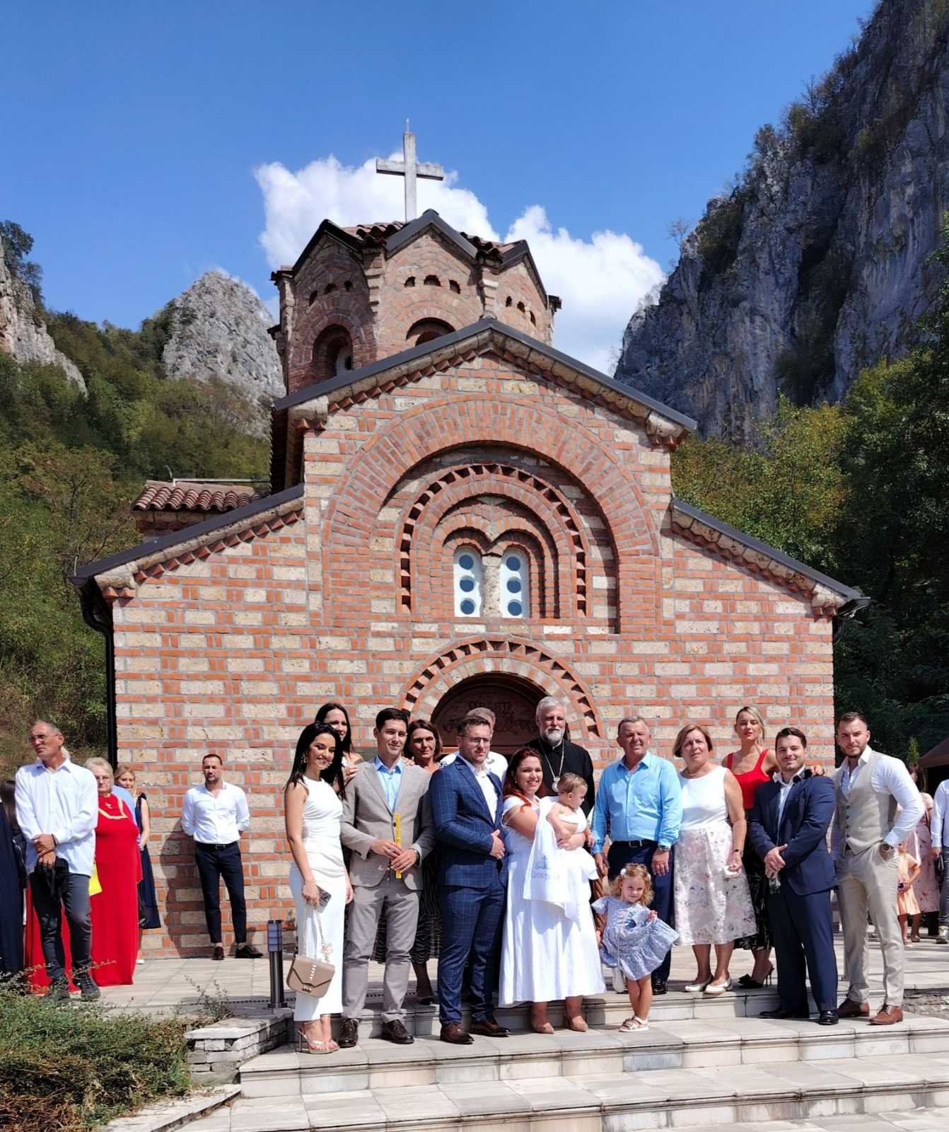 U svetinji replici svetinje sa Ohrida u Manastiru Soko kod Ljubovije : Filip , novo čedo divnih Rankovića