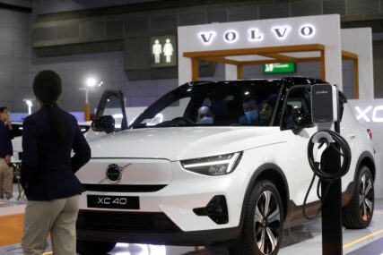 ŠVEĐANI IMAJU NOVI PLAN Volvo odustaje od cilja da postane električni brend do 2030. godine