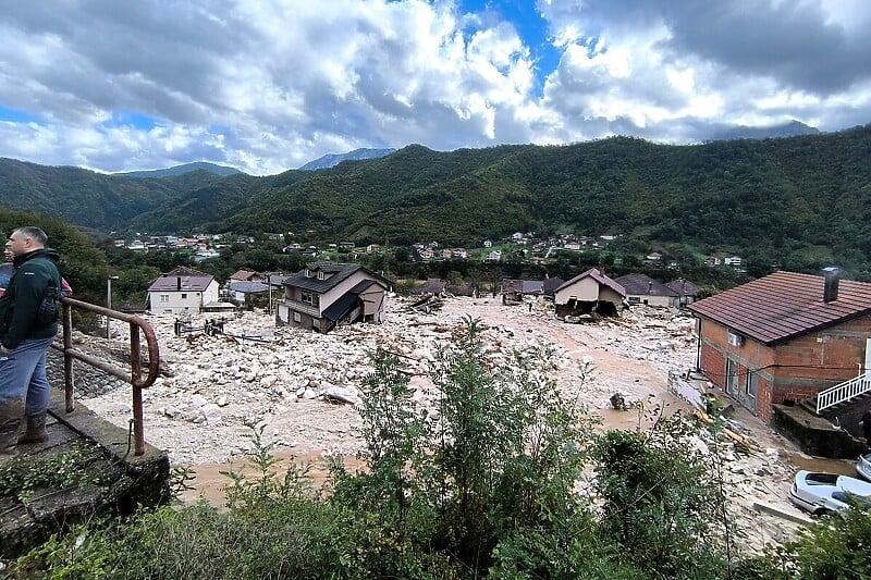 Katastrofalne razmjere poplava u Jablanici, preko 10 poginulih (VIDEO; FOTO)