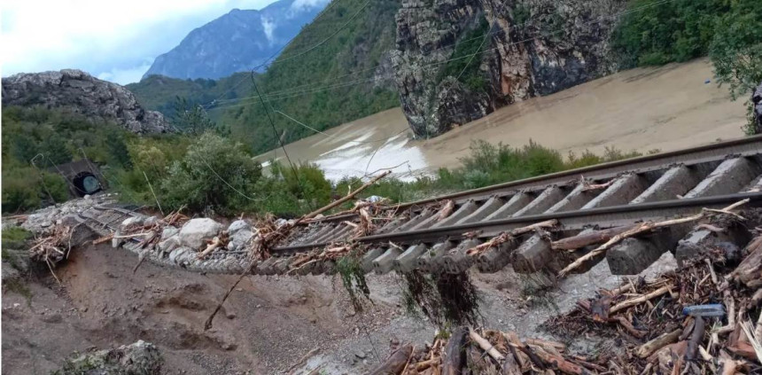 Šteta pet miliona KM, za sanaciju pruge treba dva mjeseca