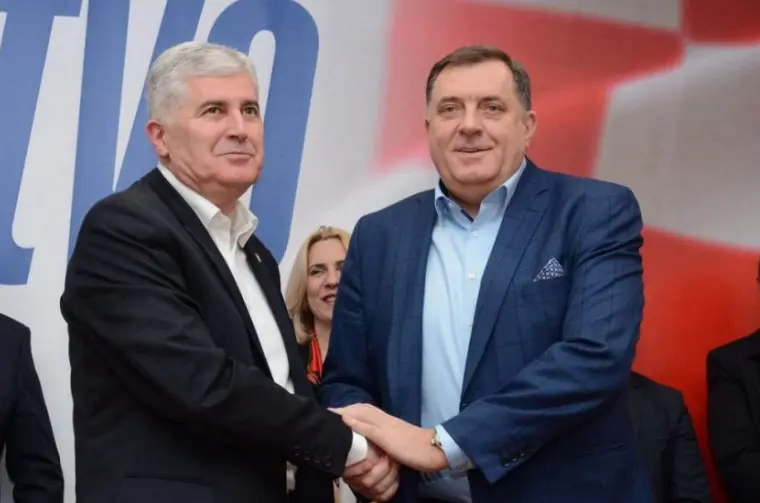 Dodik: “Šmit opet nema šta da radi i ugrožava dogovor u BiH, kad god se dogovorimo on upropasti”