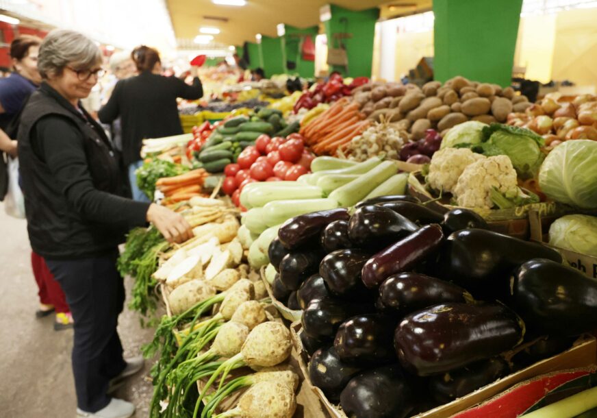 Svi smo mu ljubitelji, u raznim varijantama: U moru poskupljenja, ovo povrće je ZNAČAJNO JEFTINIJE nego lani