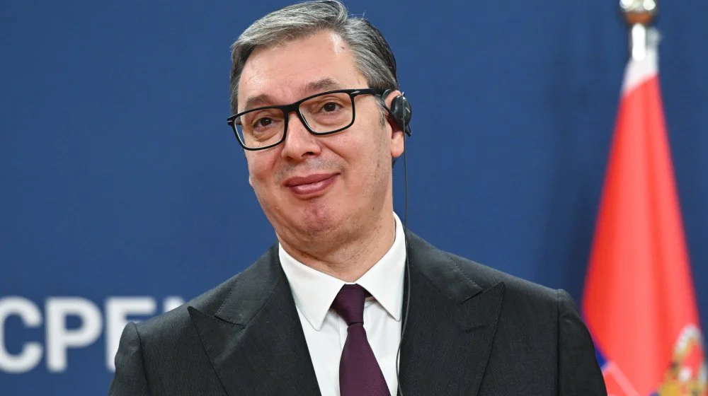 Kako je moguće da, uprkos opštenarodnom buntu, Vučiću ne pada rejting, a opoziciji ne raste?