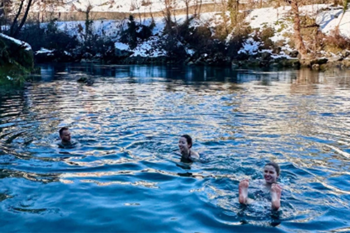 Najhrabriji se okupali u Vrbasu u Banjaluci (VIDEO)