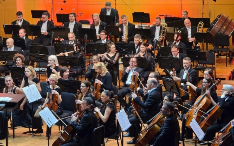 PODRŠKA STUDENTIMA: Pogledajte kako su završili koncert članovi Beogradske filharmonije (FOTO)