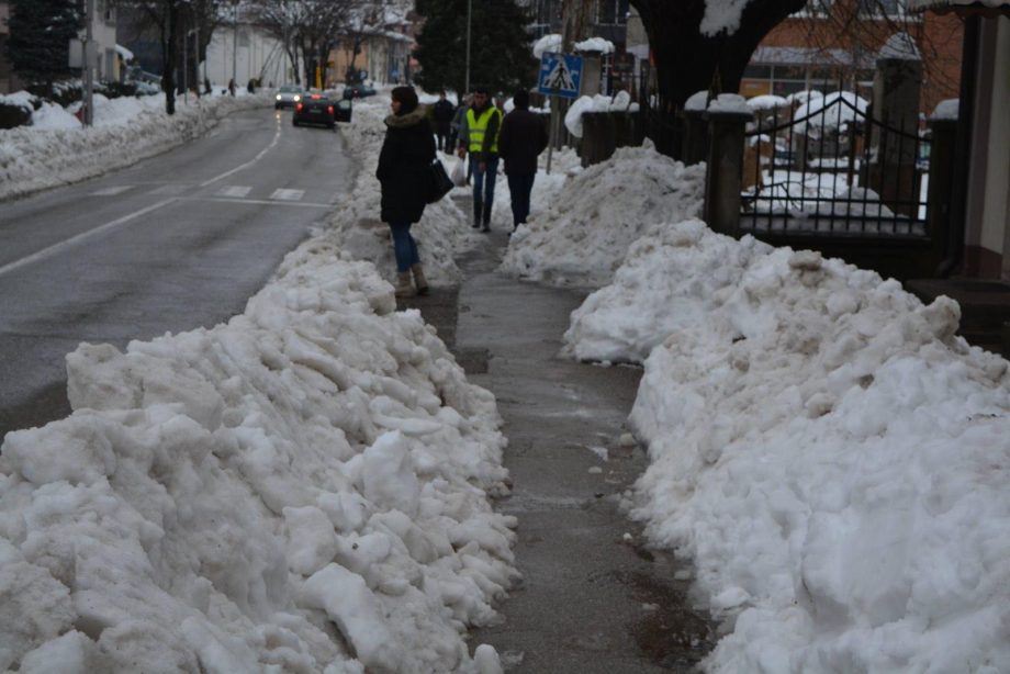 Lopare: Obezbjeđen prelaz preko mosta u Mačkovcu (Foto)