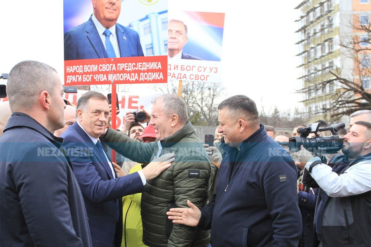 Odbijen zahtjev Dodikove odbrane da se proces vrati na početak