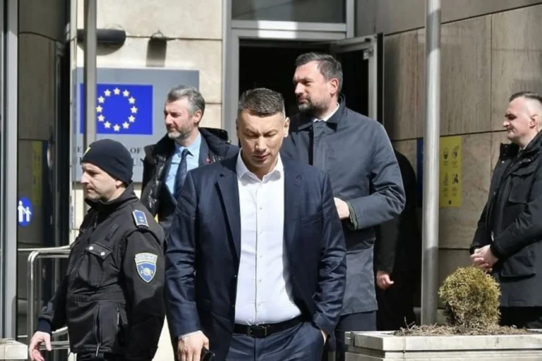 Kriptovane prepiske Škaljaraca iz 2021. godine otkrivaju da je mafija postavila ministra sigurnosti BiH : “Oni su bili s Nešićem u Ribnjaku. Hoće na Jahorinu da donesu 30 miliona eura. Ganjaju da Nešić bude ministar policije”