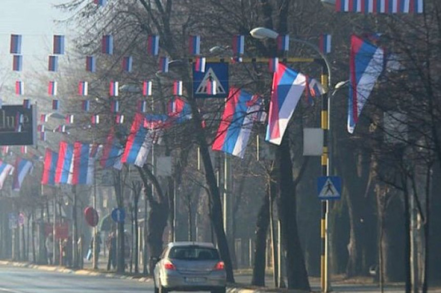 Banjaluka okićena zastavama Republike Srpske