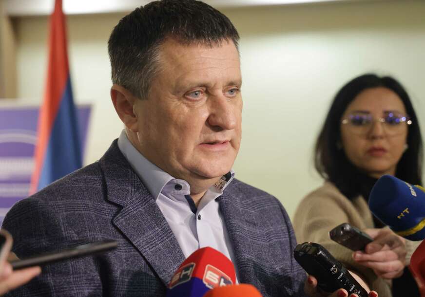 „Gradu prijeti kolaps, a Stanivuković nema rješenja“ Đajić najavio sastanak SNSD i partnera o formiranju skupštinske većine u Banjaluci