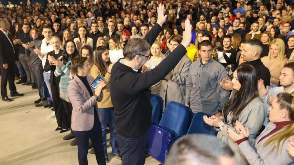 Zašto je Vučić za miting na Sretenje izabrao baš Sremsku Mitrovicu?