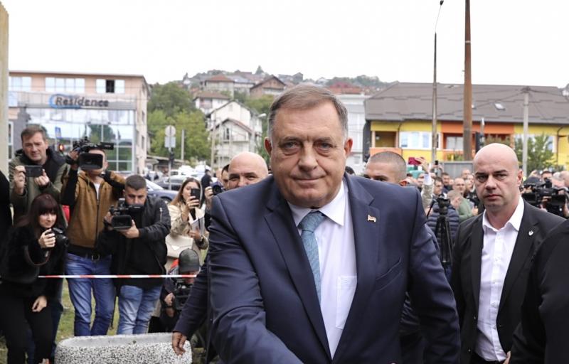 Milorad Dodik otkrio kako će tačno RS odgovoriti ako ga osude