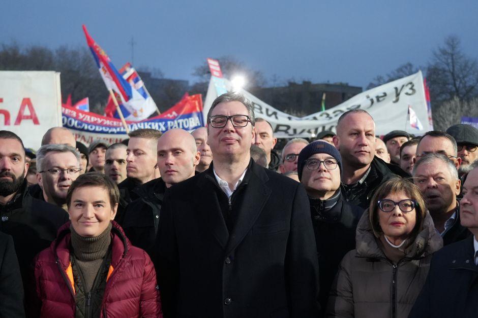 Vučić: Srbija je ugrožena, spolja je NAPADNUTA