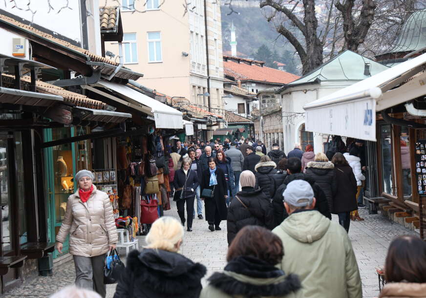 BLOKIRANI BANKOVNI RAČUNI Zatvorene sve prodavnice najvećeg lanca prodavnica odjeće i obuće u BiH