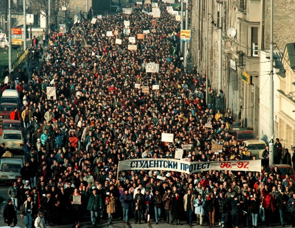 Paralelni univerzumi: doprinos razumijevanju Crkve nekad (1991–2000)