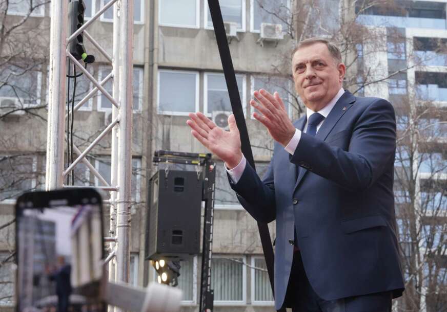 “Ovo je VAŽAN DAN za RS i BiH” Dodik poručio da će se do posljednjeg dana BORITI ZA SRPSKU i da se radi na procesuiranju Šmita