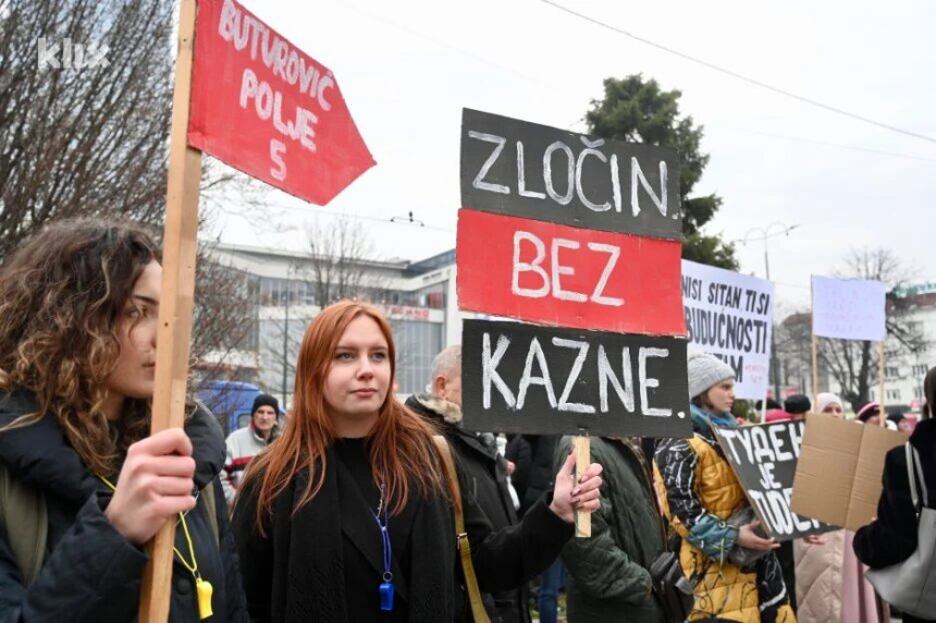 Protest u Sarajevu: Vi ste najopasniji odron (VIDEO)