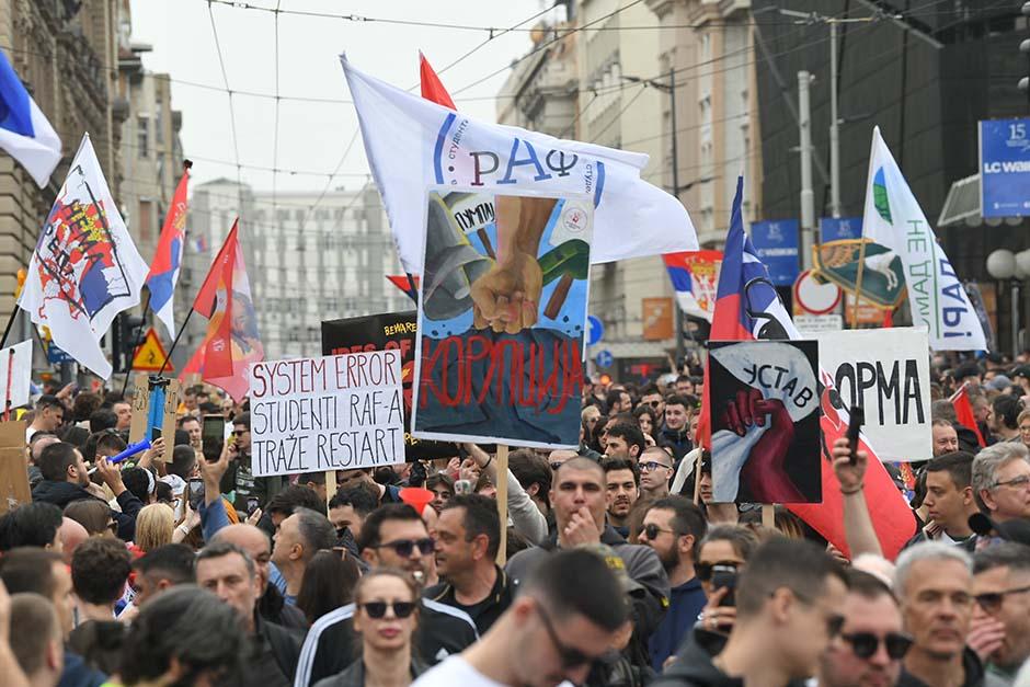 Studenti traže odgovornost za upotrebu „zvučnog topa“: Užasavamo se zbog brutalnosti vlasti