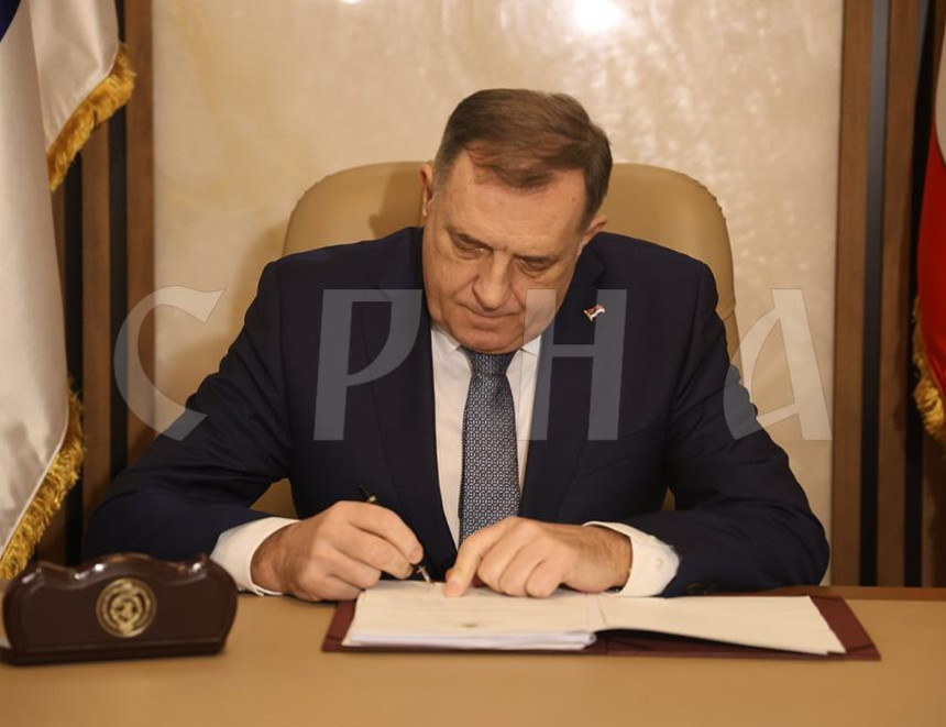 Dodik potpisao ukaze o zakonima koje je usvojila NSRS