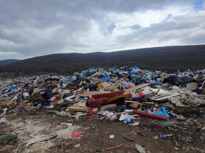 Bilećani o deponiji: Nama je više prešlo preko glave!